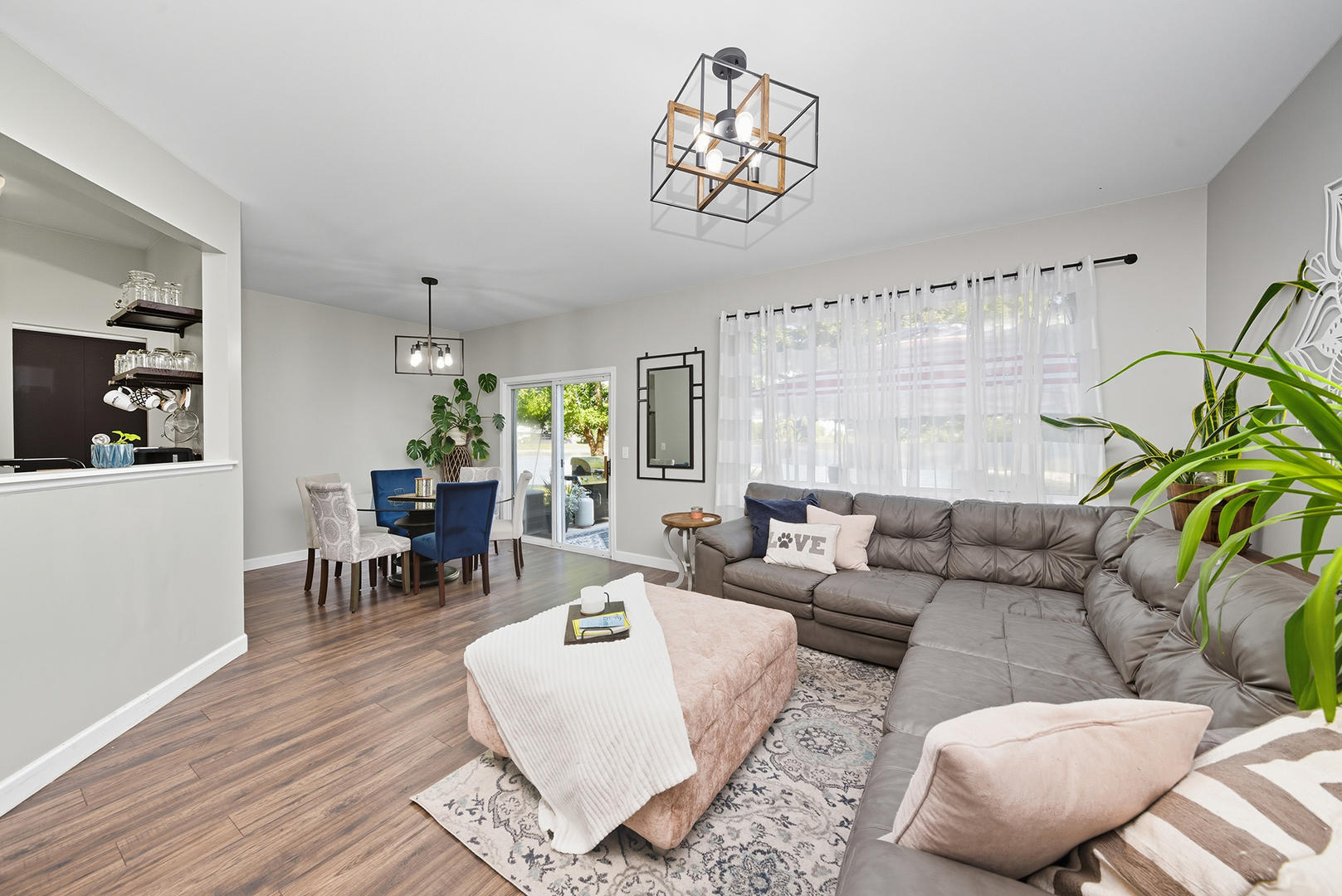 1794 N Wentworth Circle, Romeoville, IL 60446