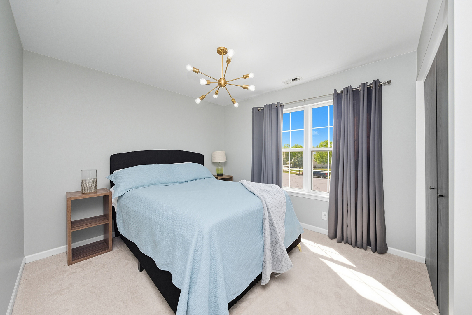 1794 N Wentworth Circle, Romeoville, IL 60446