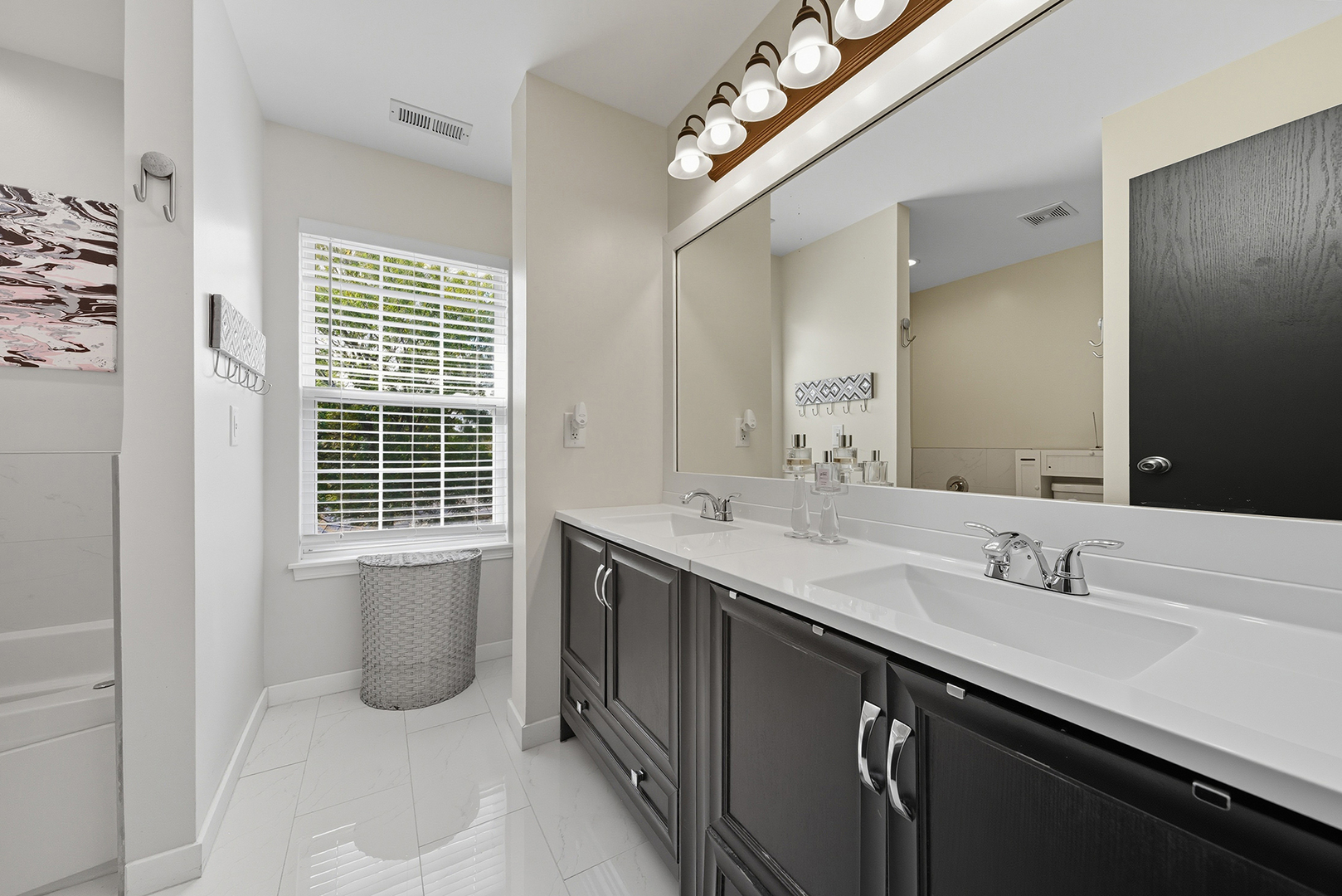 1794 N Wentworth Circle, Romeoville, IL 60446