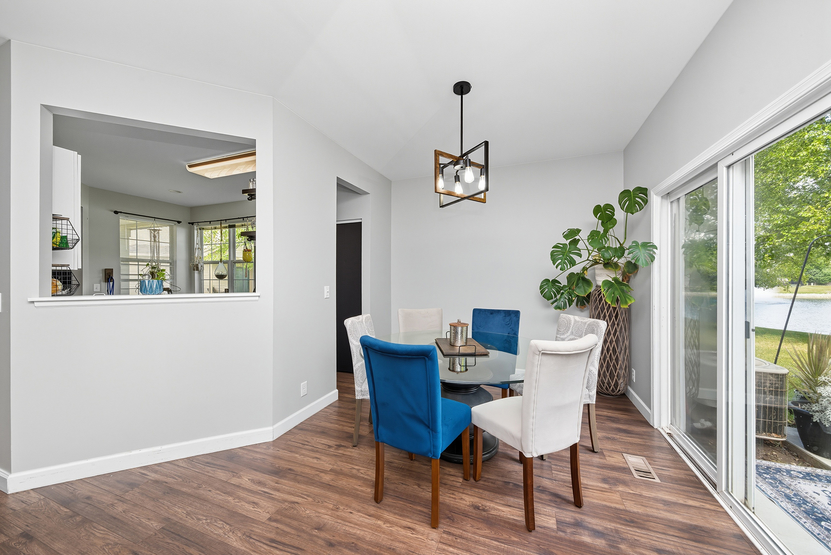 1794 N Wentworth Circle, Romeoville, IL 60446