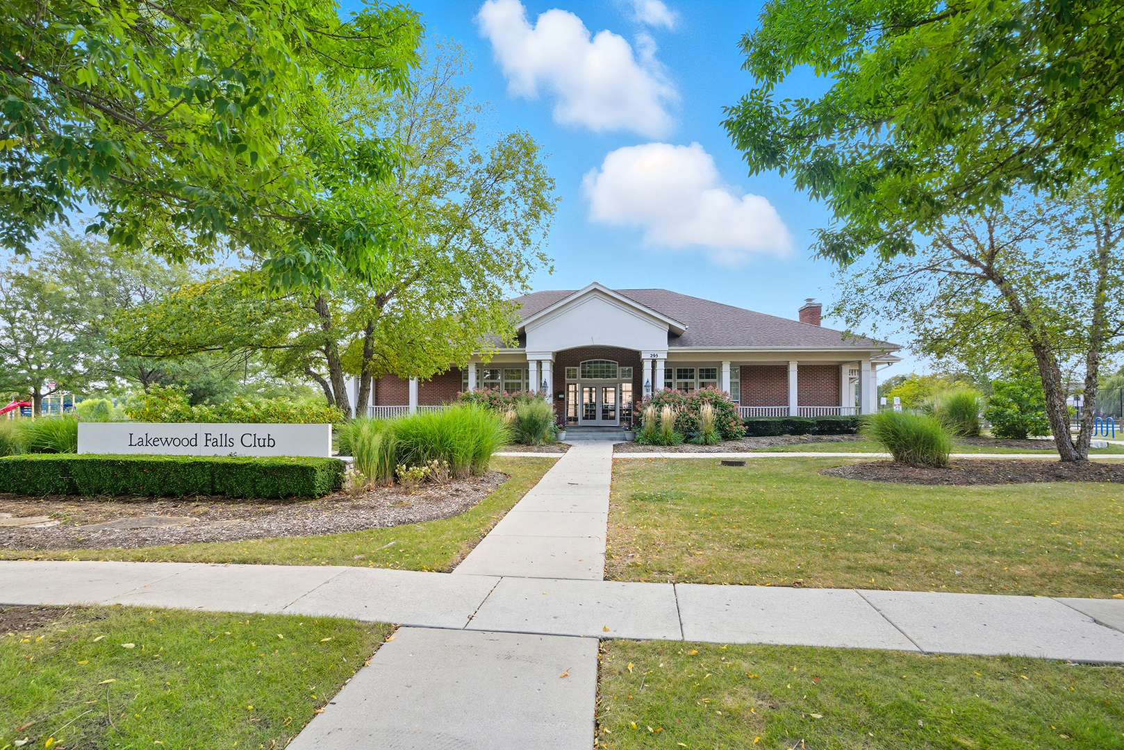 1794 N Wentworth Circle, Romeoville, IL 60446