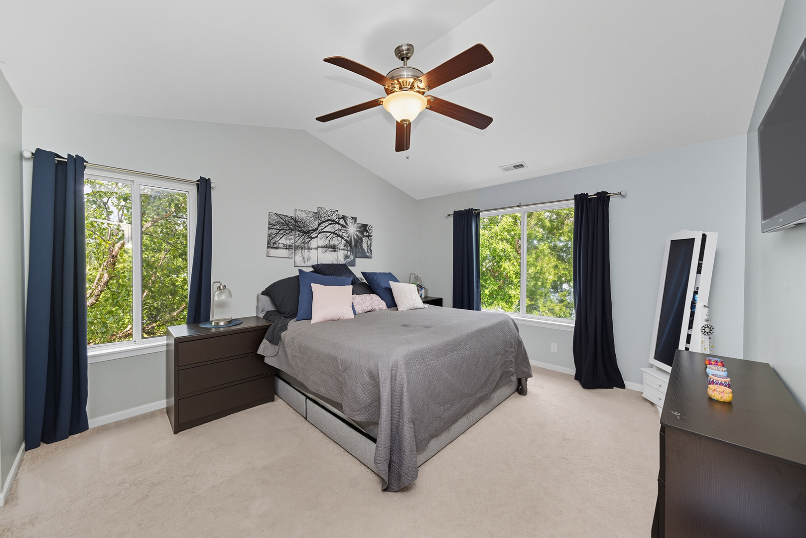 1794 N Wentworth Circle, Romeoville, IL 60446