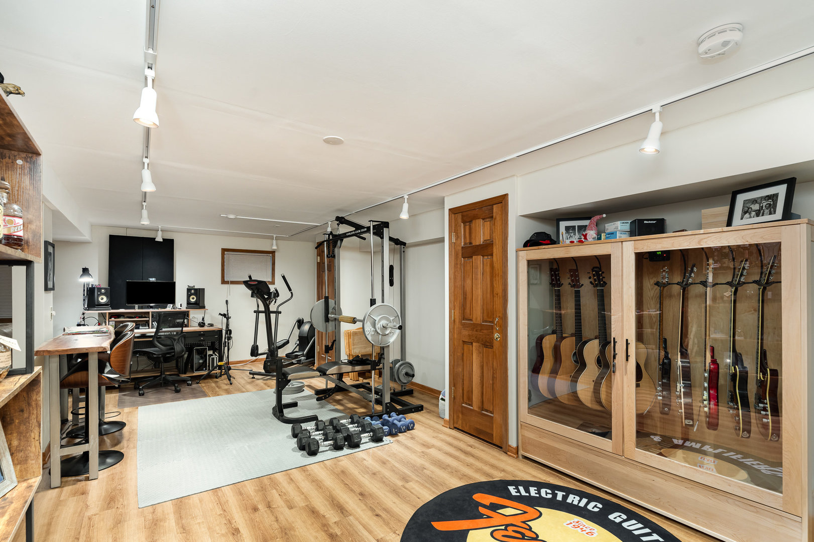 407 Anthony Court, Oswego, IL 60543