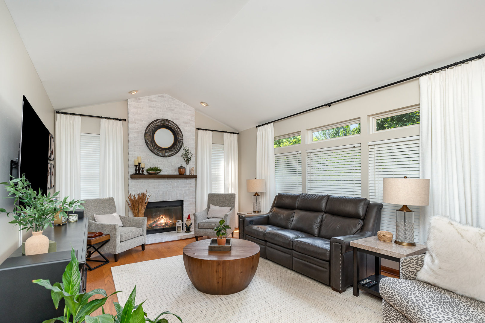 407 Anthony Court, Oswego, IL 60543