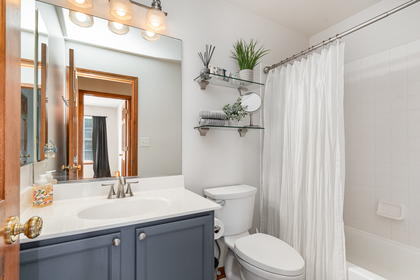 407 Anthony Court, Oswego, IL 60543