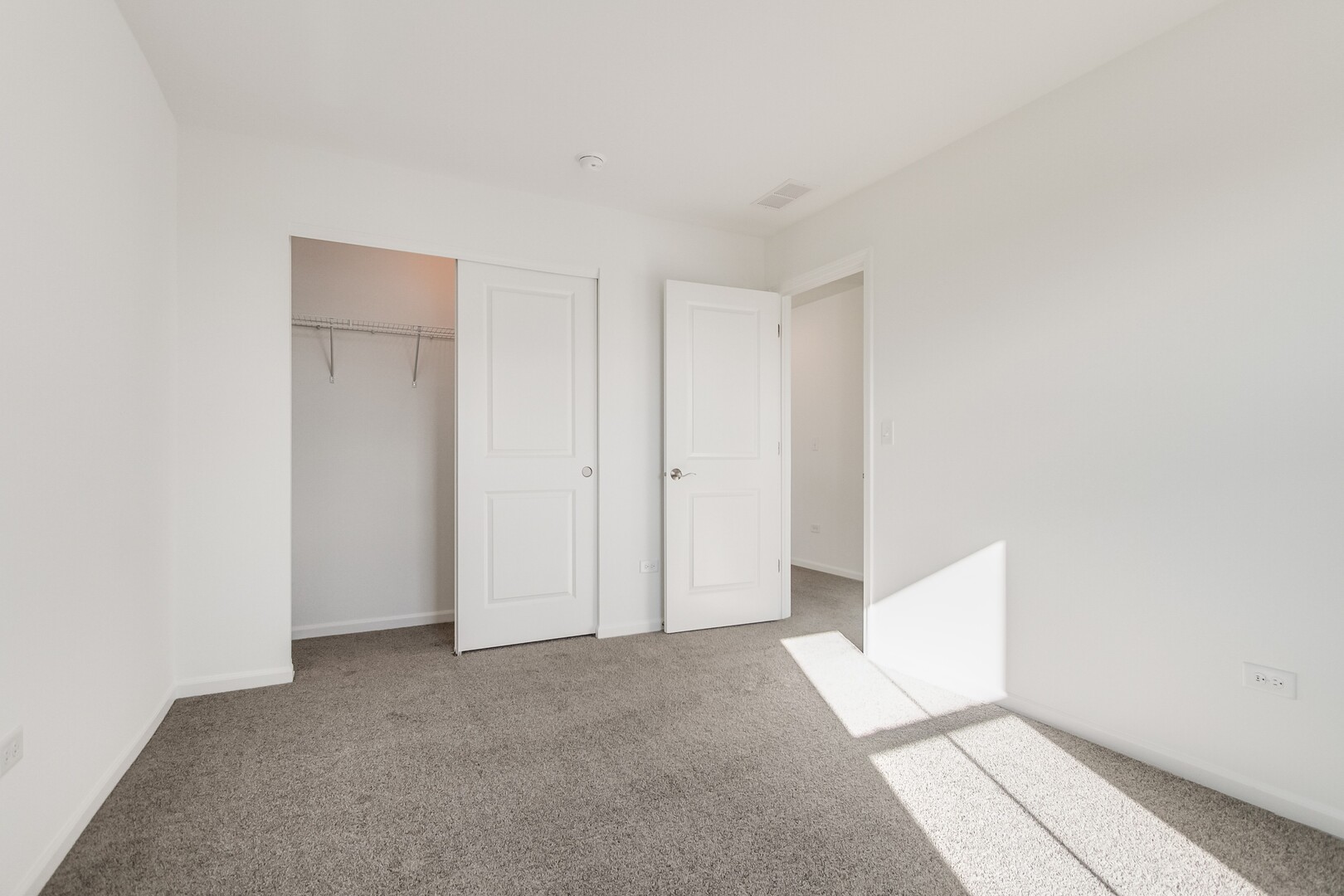 8530 Sperry Court, Woodridge, IL 60517