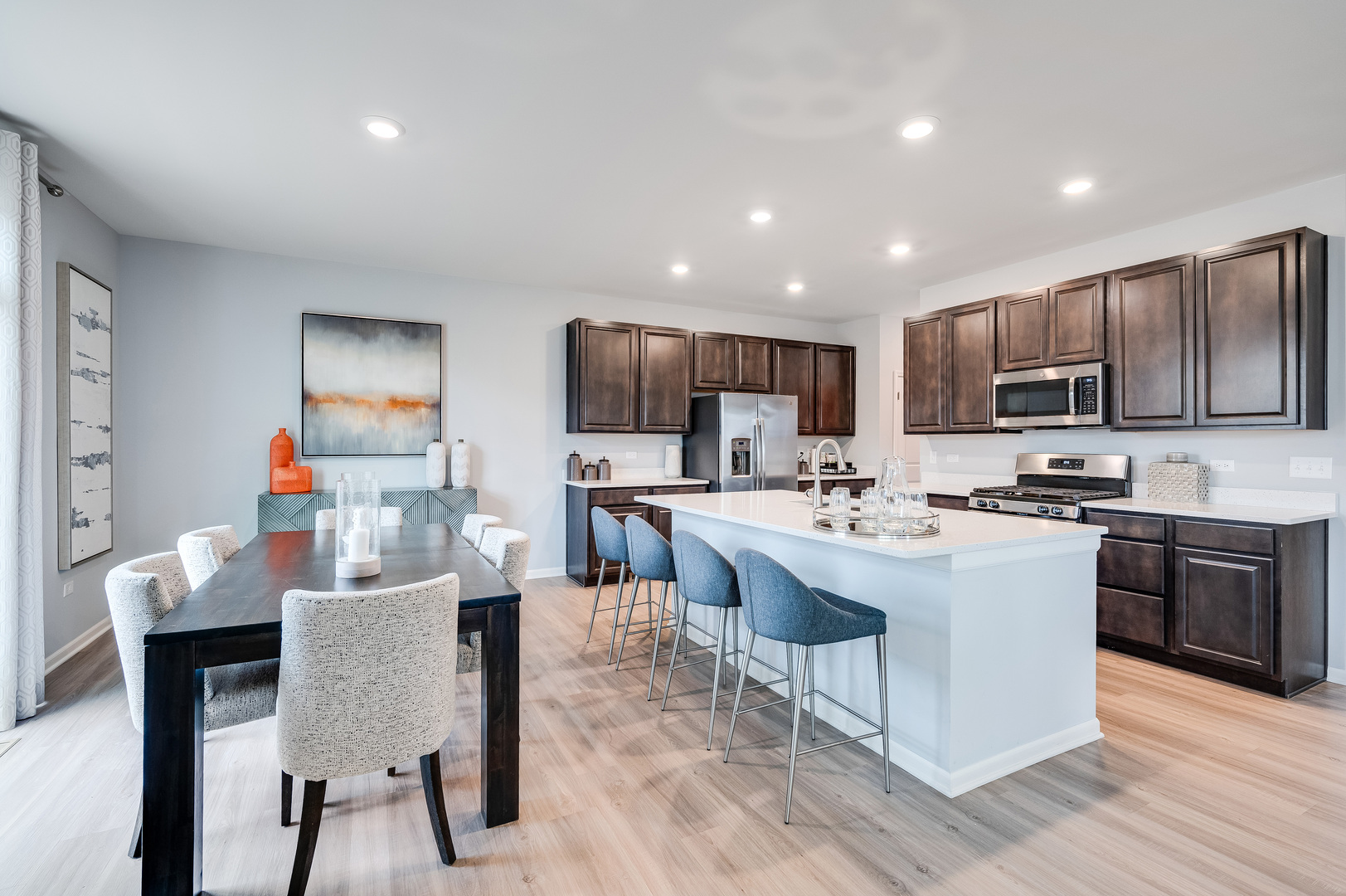 589 Wexford Drive, Elgin, IL 60124