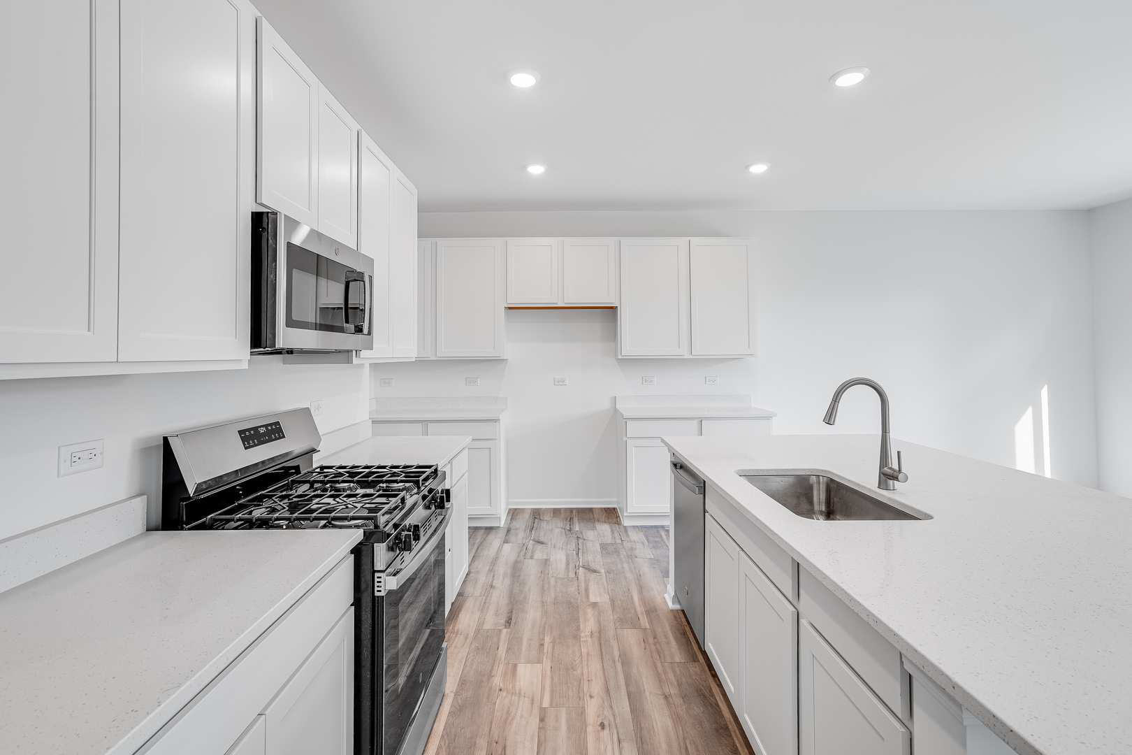 589 Wexford Drive, Elgin, IL 60124