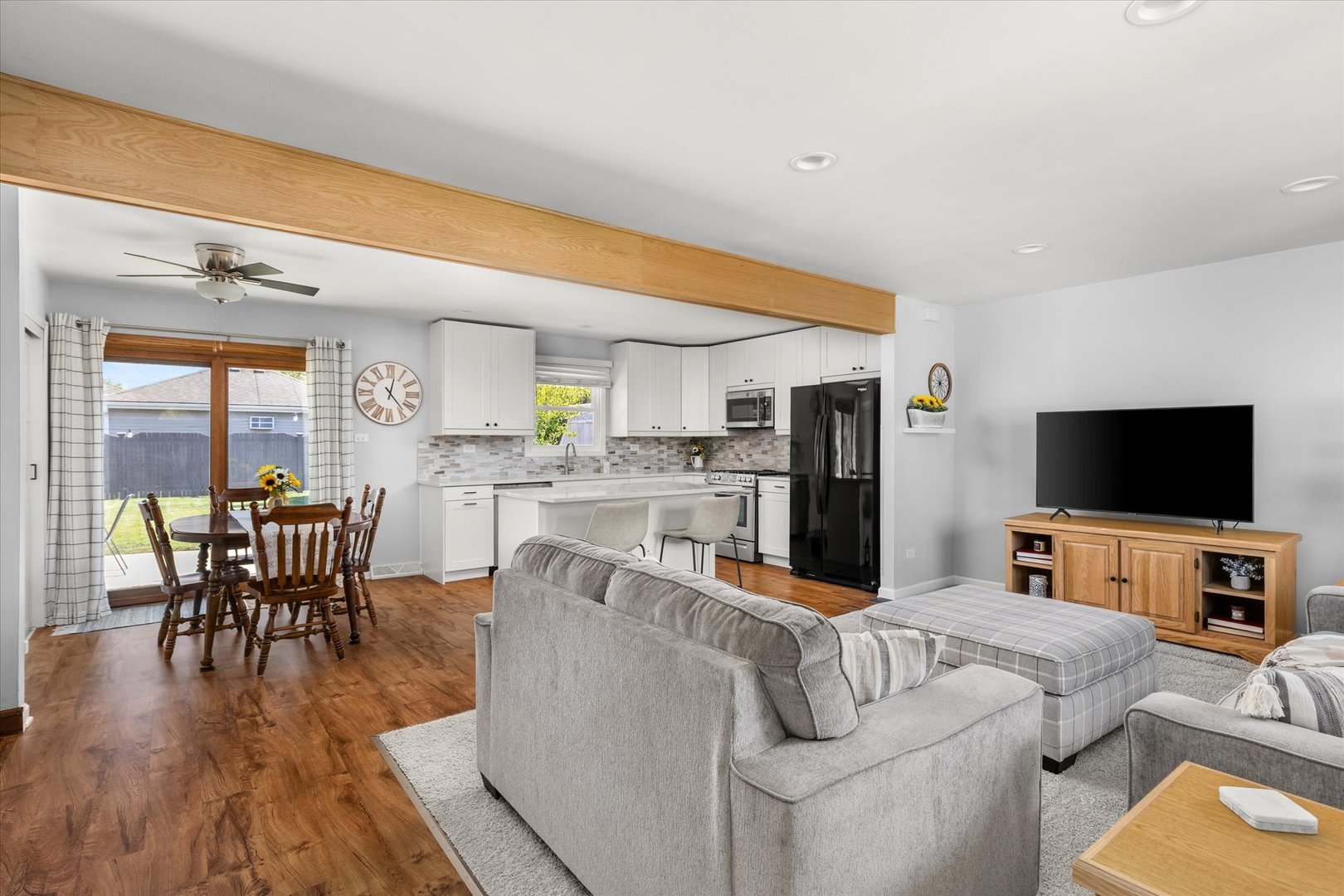 1105 Walter Street, Lemont, IL 60439