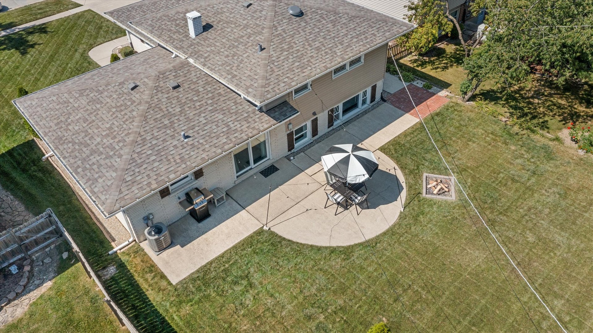 1105 Walter Street, Lemont, IL 60439