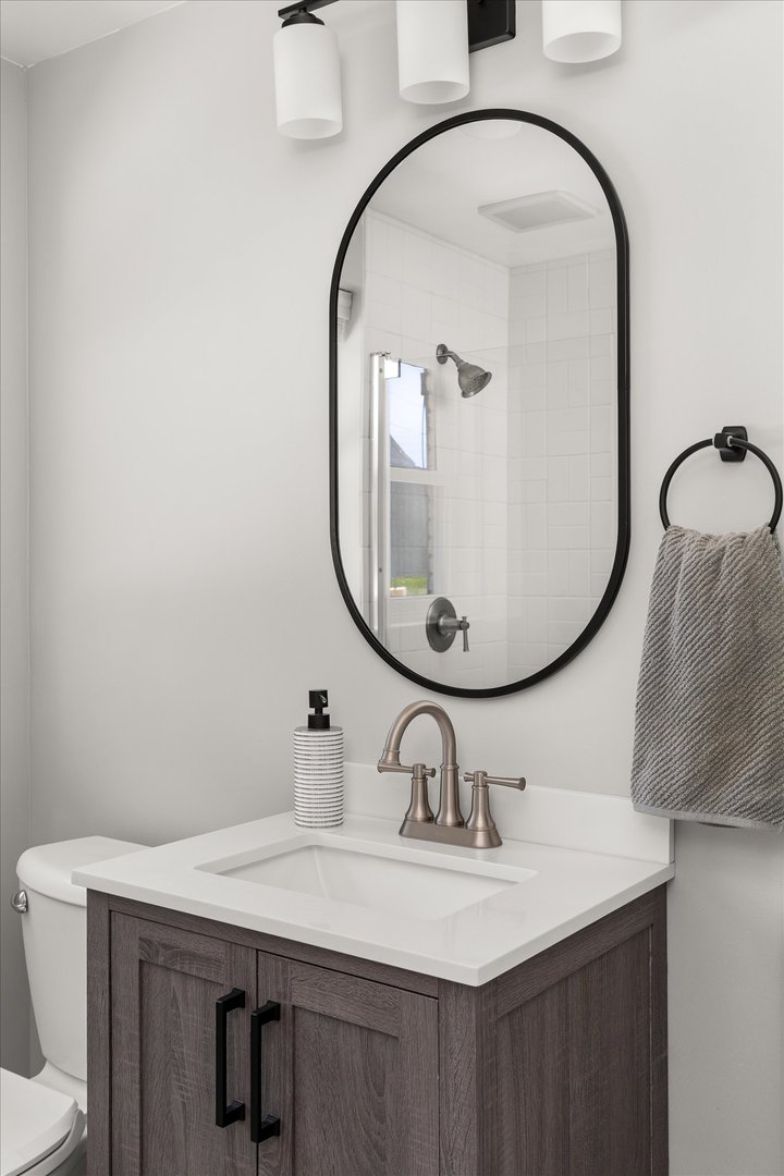 1105 Walter Street, Lemont, IL 60439