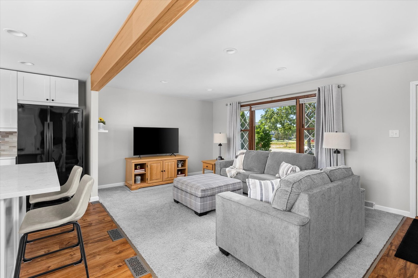 1105 Walter Street, Lemont, IL 60439