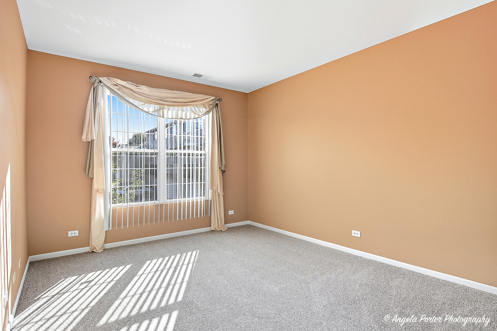 28744 W PONDVIEW Drive #28744, Lakemoor, IL 60051