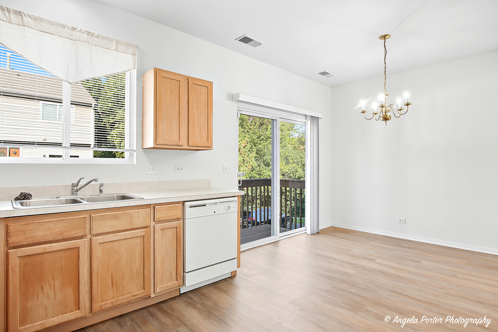 28744 W PONDVIEW Drive #28744, Lakemoor, IL 60051