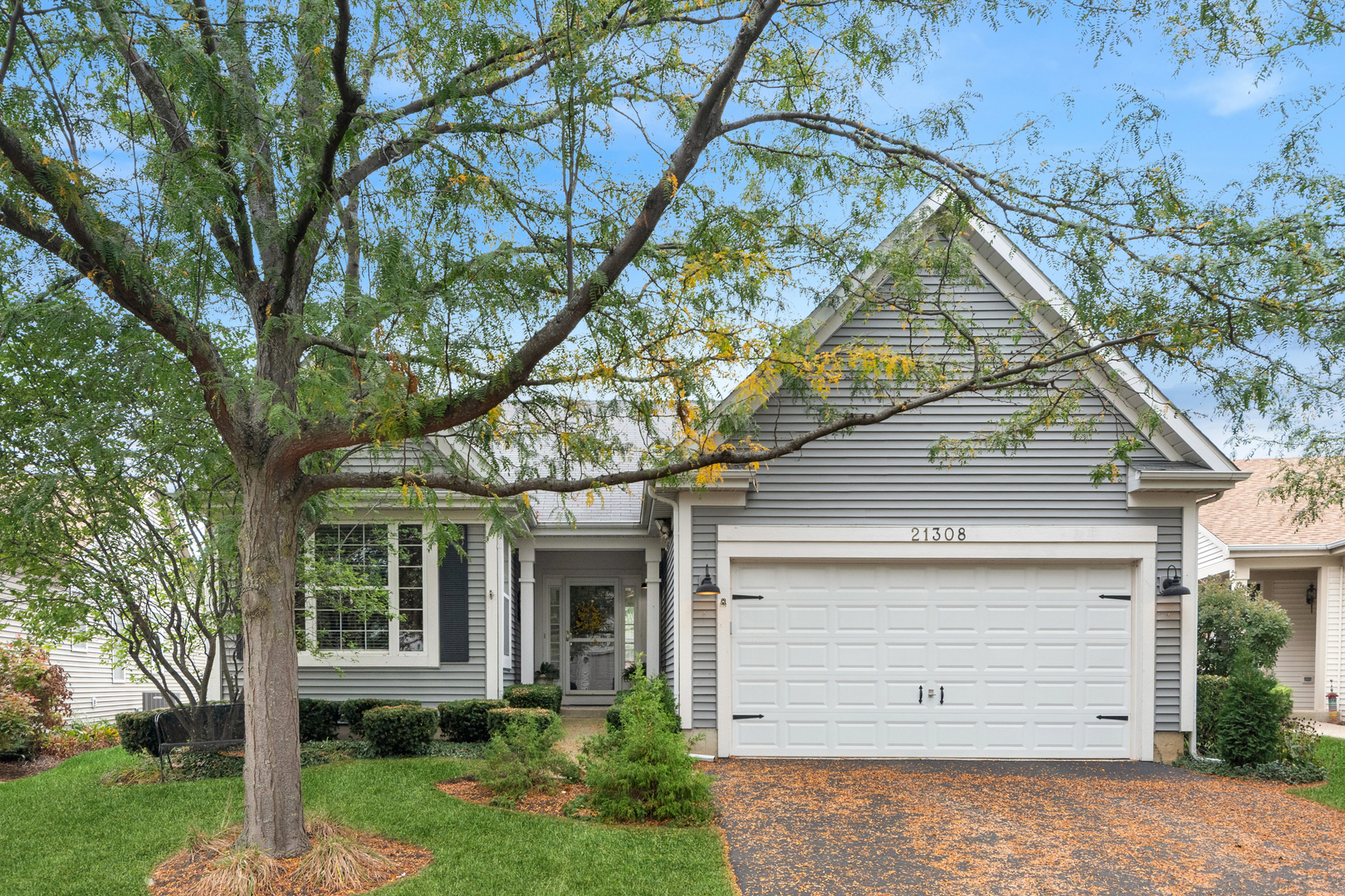 21308 Brush Lake Drive, Crest Hill, IL 60403