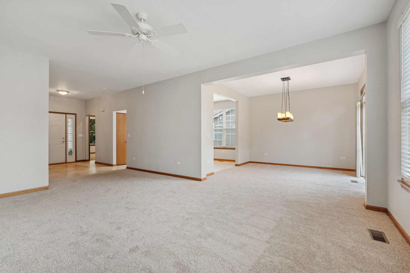 21308 Brush Lake Drive, Crest Hill, IL 60403