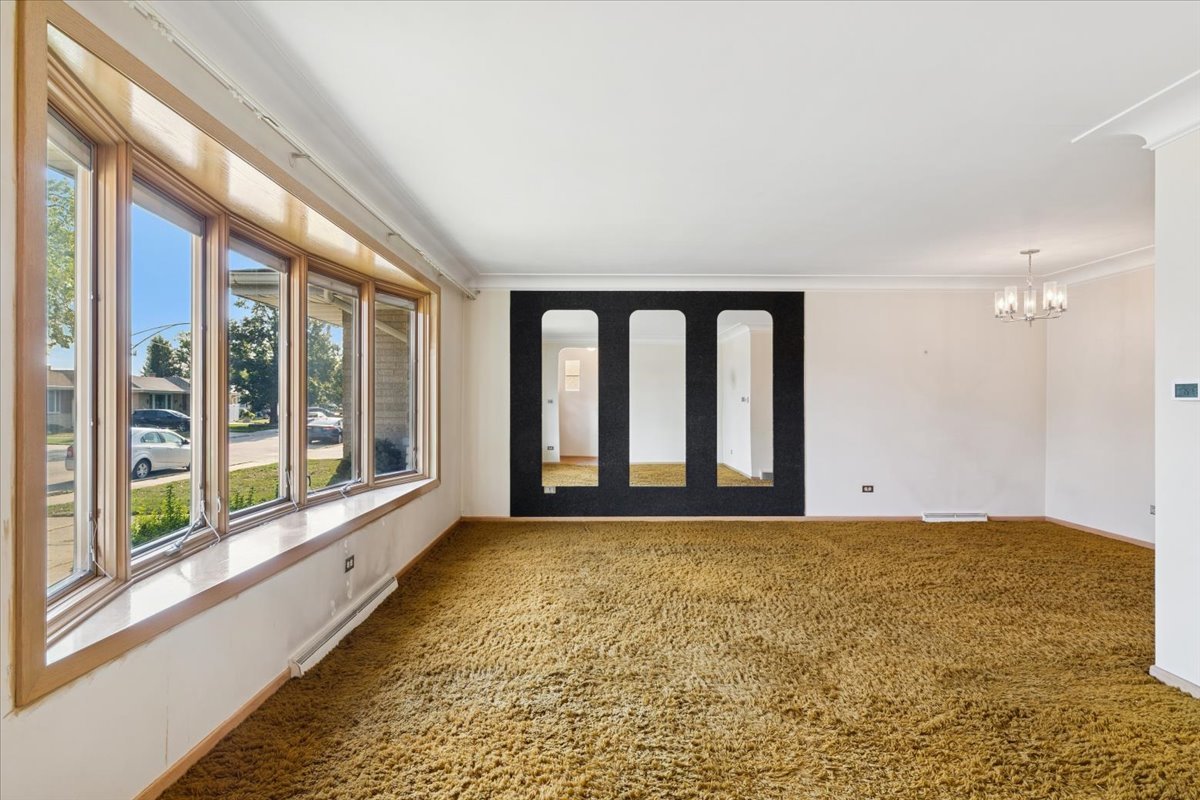4456 N Forestview Avenue, Chicago, IL 60656