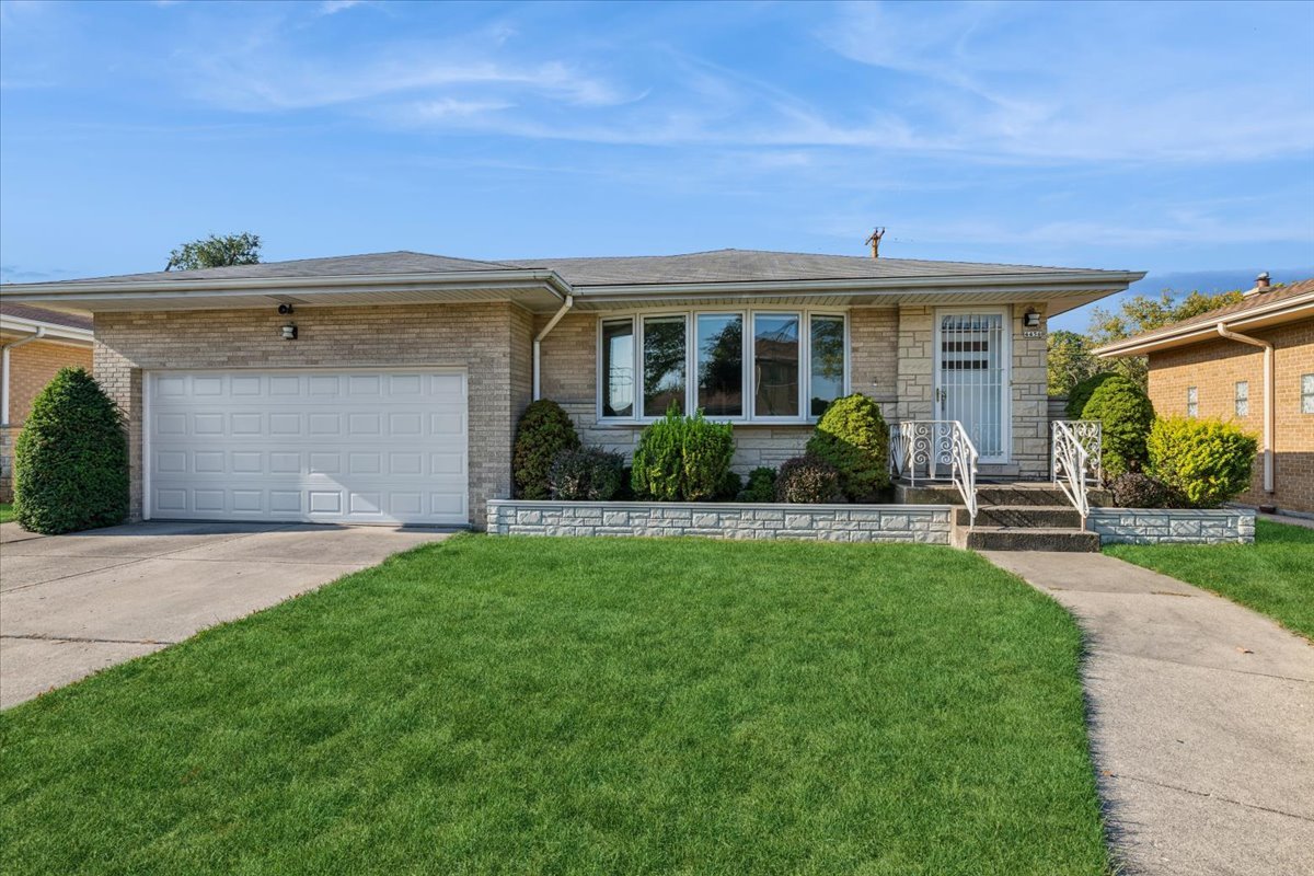 4456 N Forestview Avenue, Chicago, IL 60656