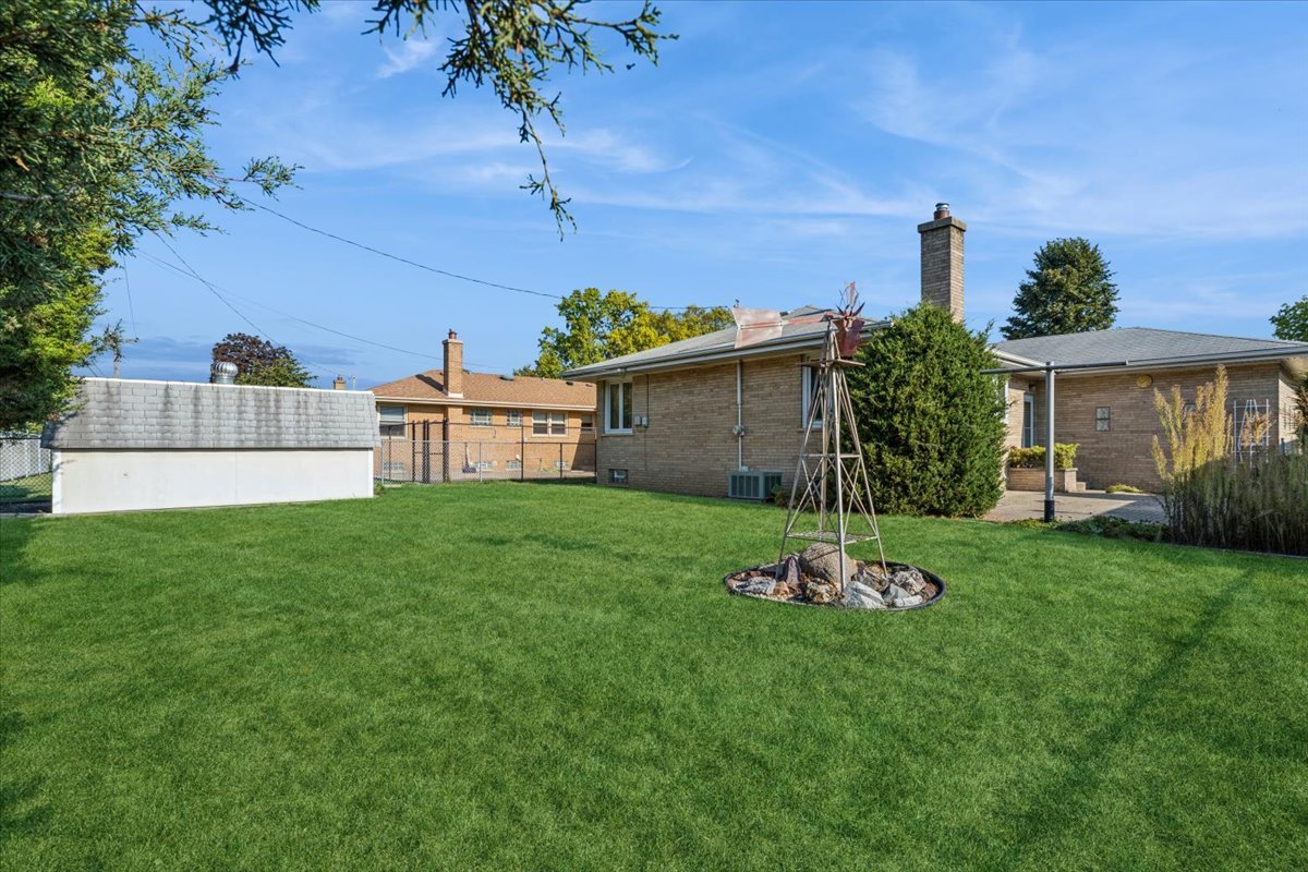 4456 N Forestview Avenue, Chicago, IL 60656