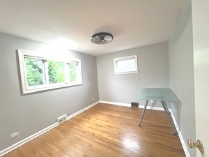 556 N BARTON Avenue #1, Evanston, IL 60202