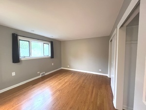 556 N BARTON Avenue #1, Evanston, IL 60202