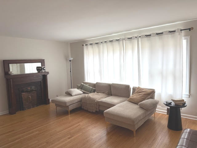 556 N BARTON Avenue #1, Evanston, IL 60202