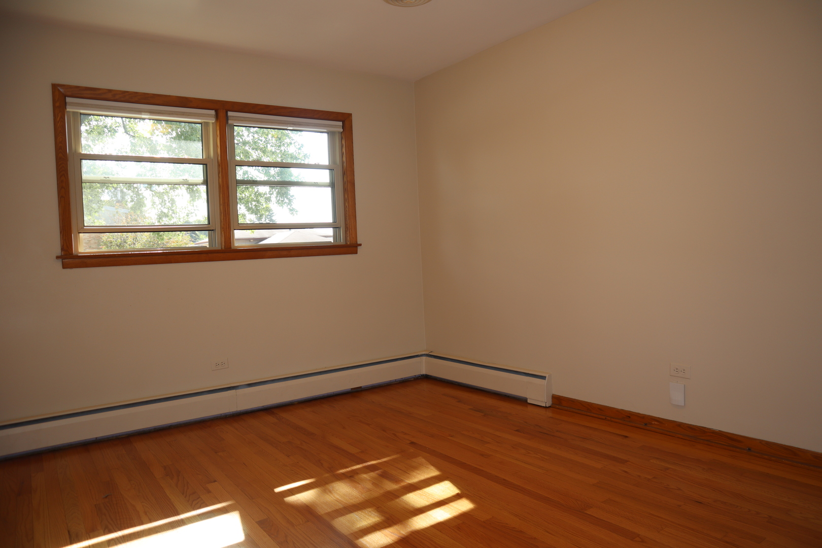 2900 W 101st Place, Evergreen Park, IL 60805