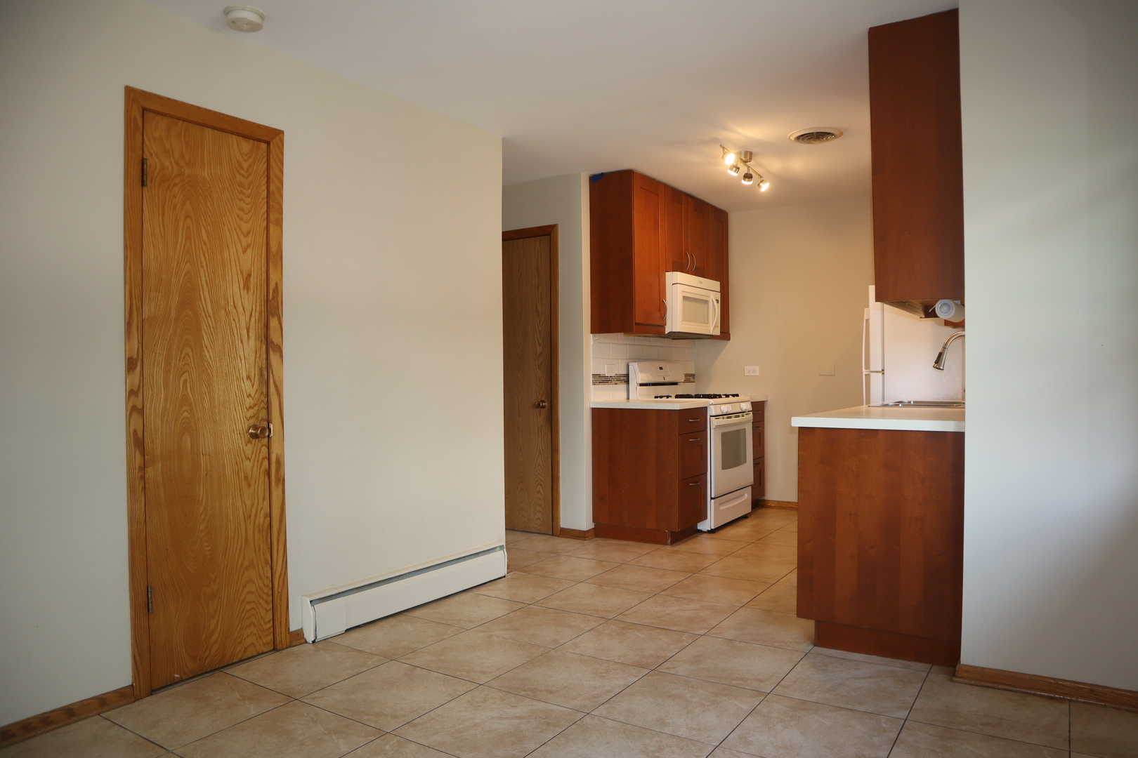 2900 W 101st Place, Evergreen Park, IL 60805