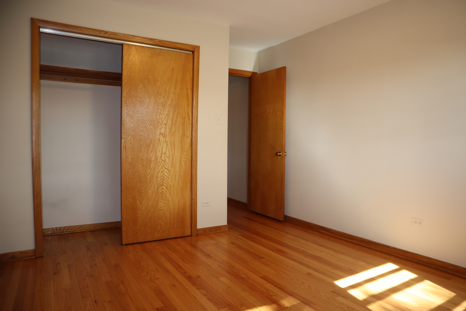 2900 W 101st Place, Evergreen Park, IL 60805