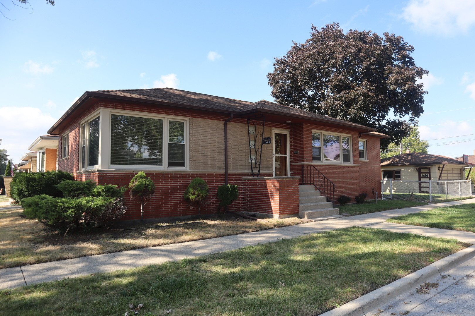 2900 W 101st Place, Evergreen Park, IL 60805