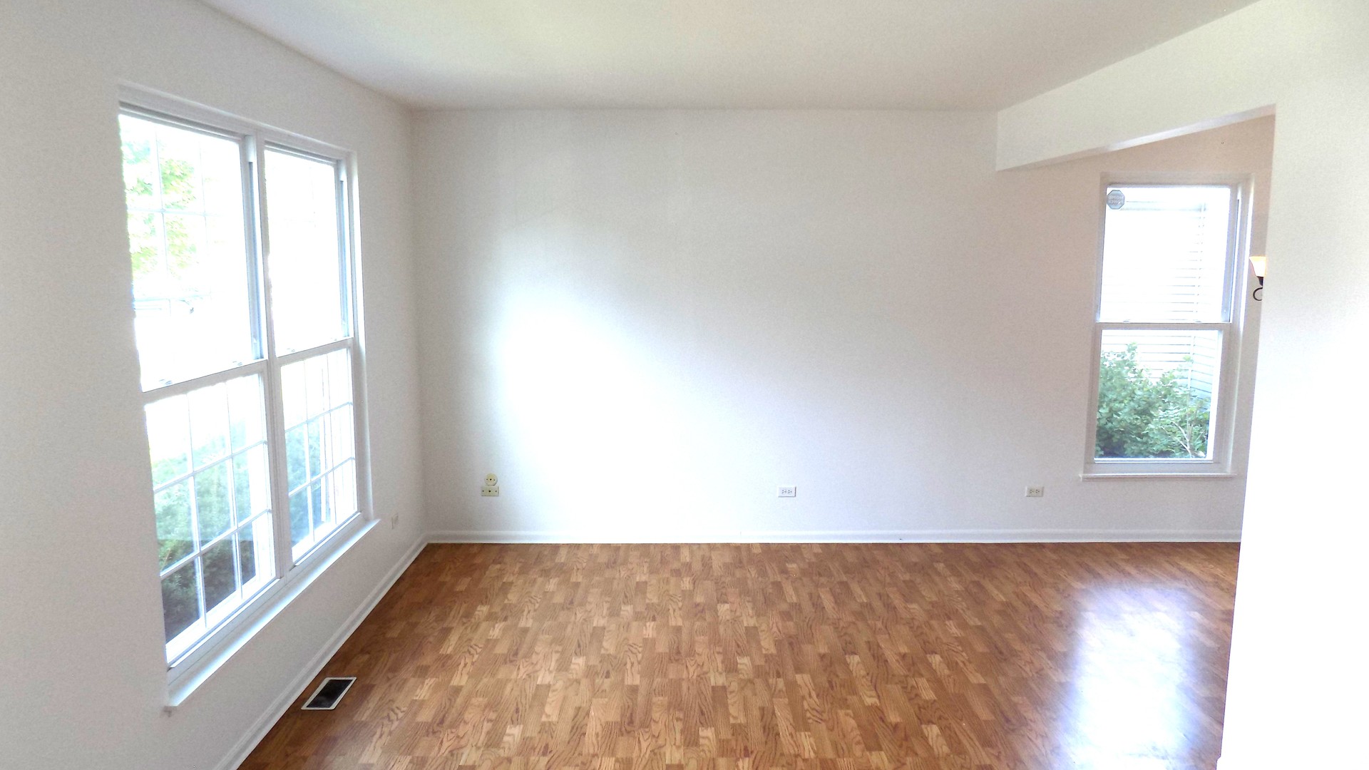 885 CHELSEA Court, Aurora, IL 60504