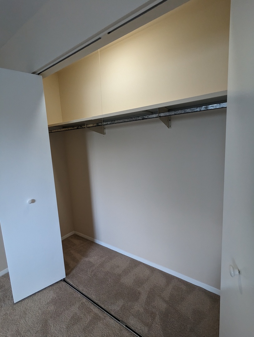 267 12th Street #6D, Wheeling, IL 60090