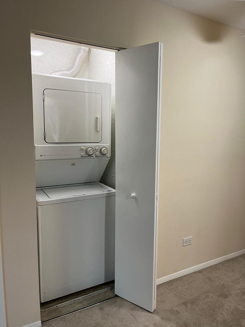 267 12th Street #6D, Wheeling, IL 60090