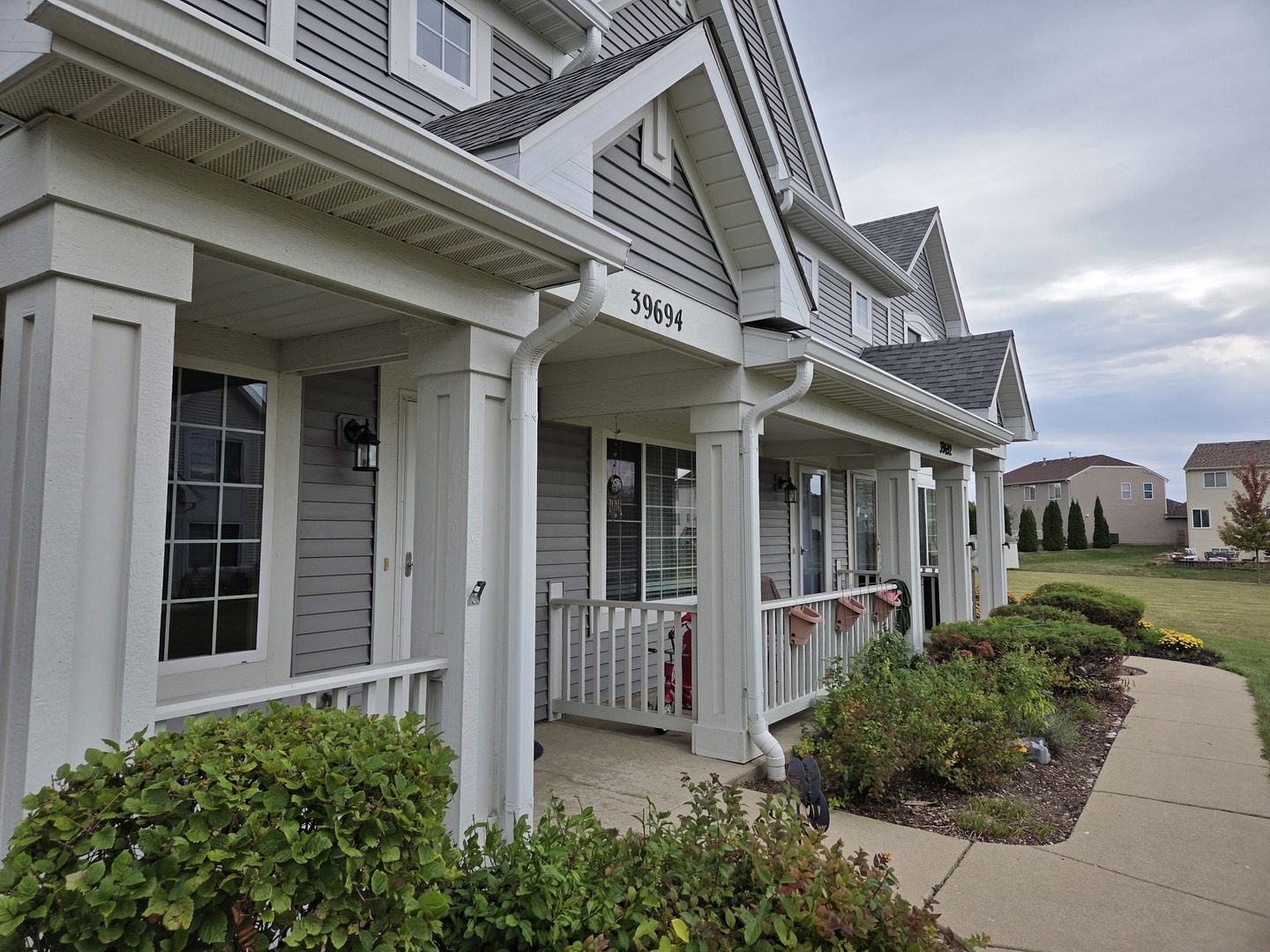 39694 N Warren Lane #39694, Beach Park, IL 60083