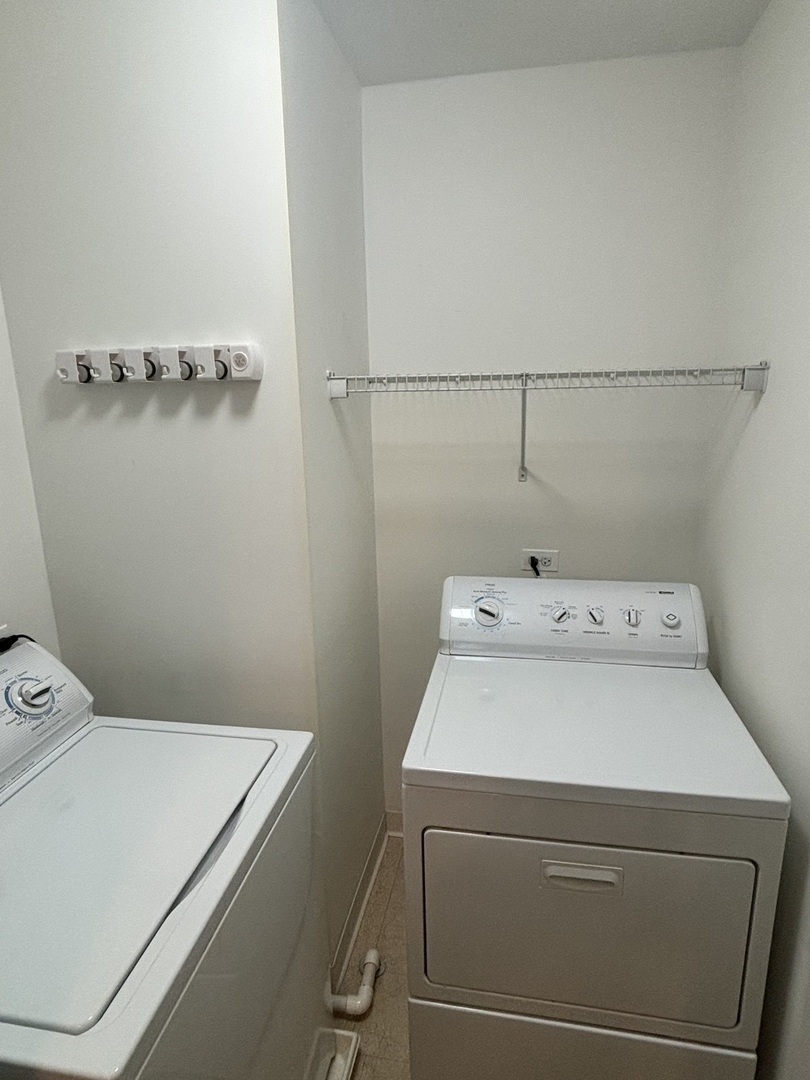 135 S YORK Street #314, Elmhurst, IL 60126