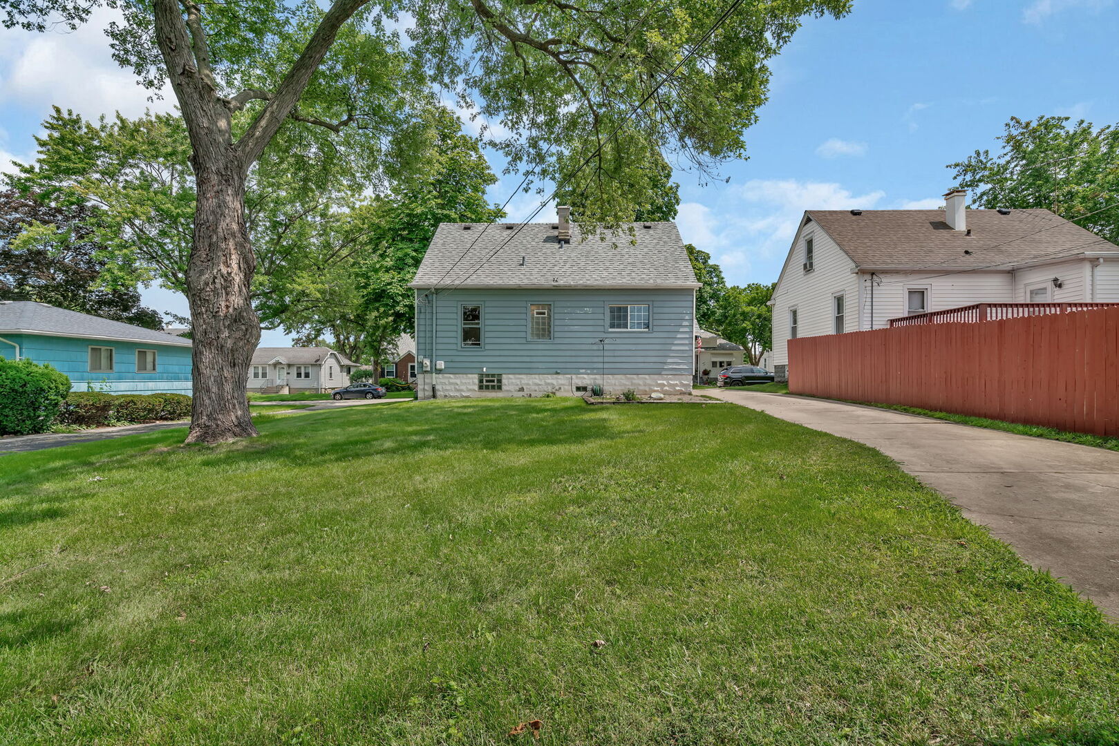 1811 Highland Avenue, Crest Hill, IL 60403