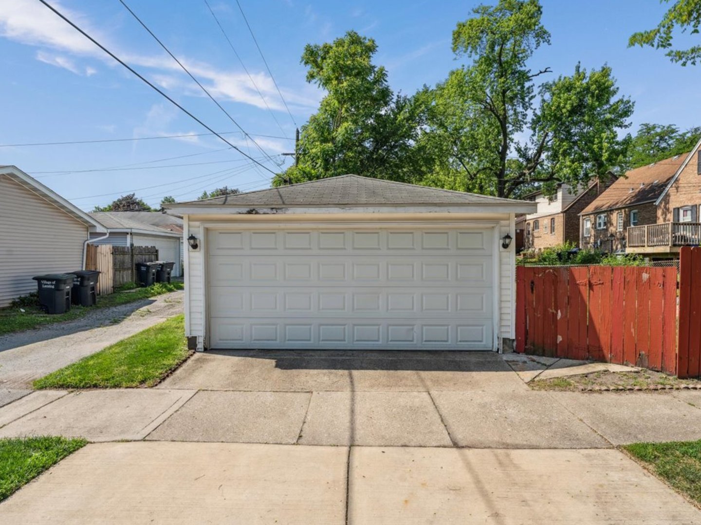 18101 Wildwood Avenue, Lansing, IL 60438