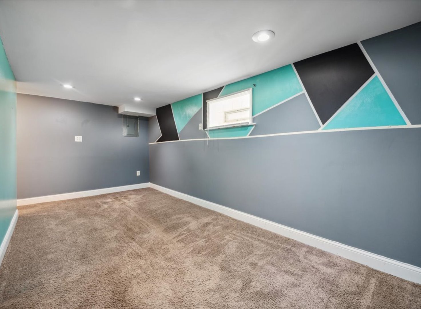 18101 Wildwood Avenue, Lansing, IL 60438