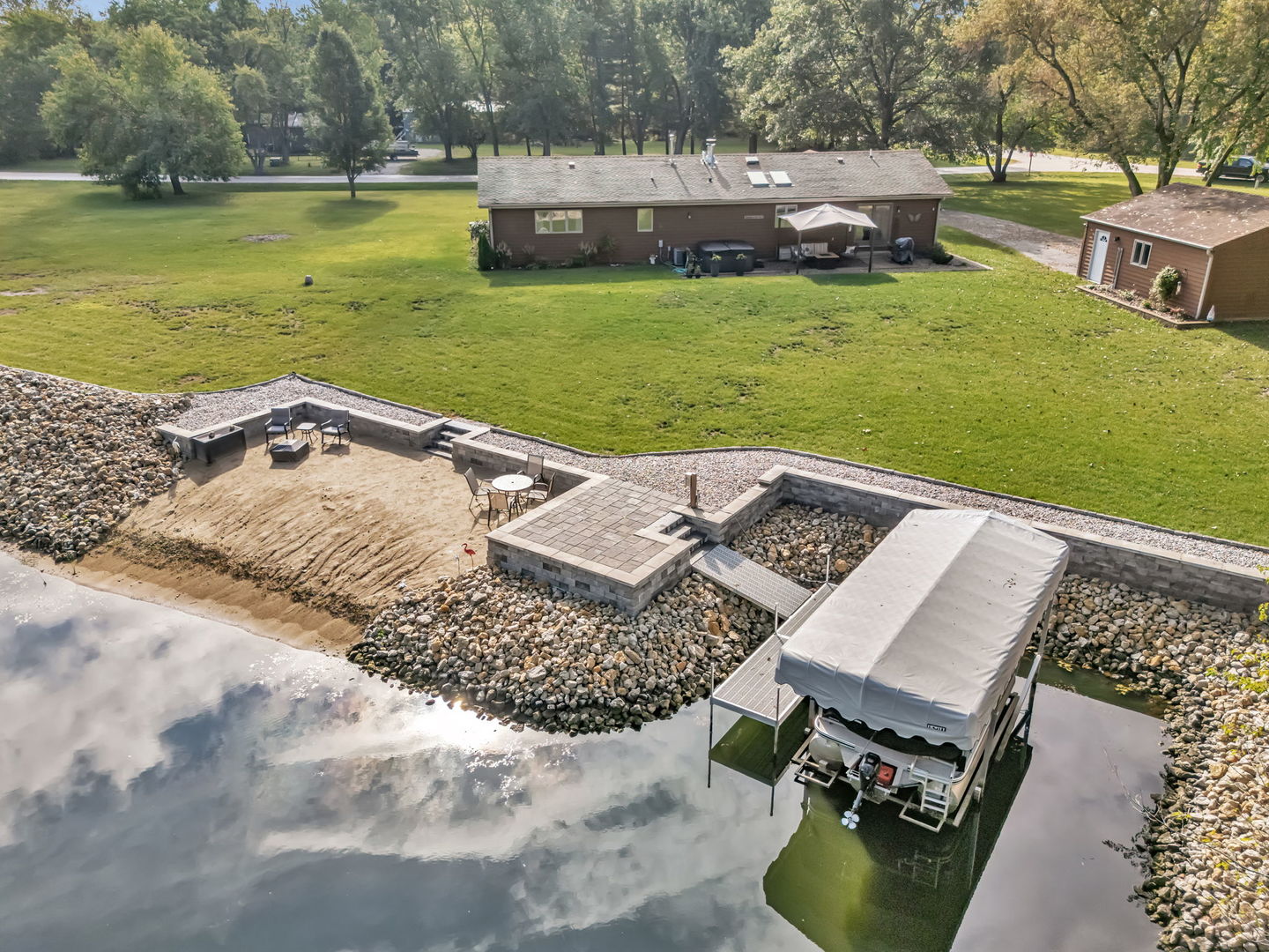 5640 E North Prairie Drive, Morris, IL 60450