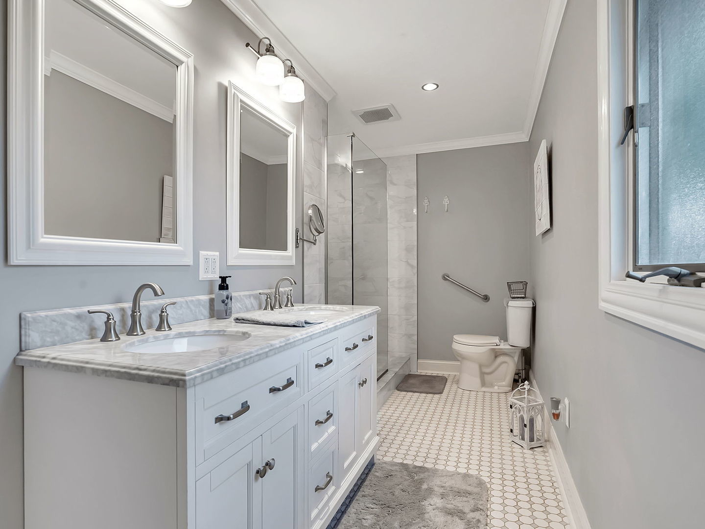 5640 E North Prairie Drive, Morris, IL 60450