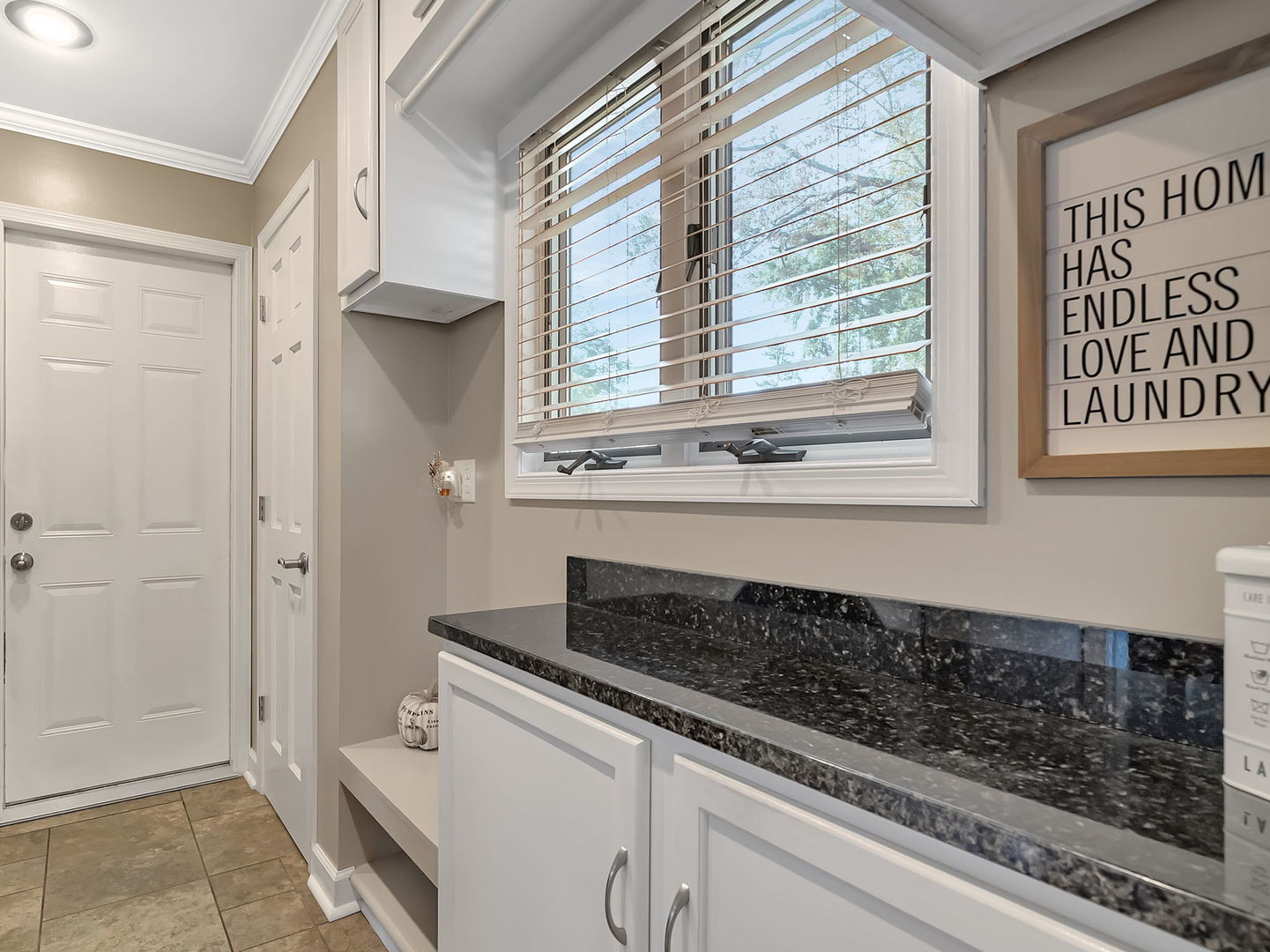 5640 E North Prairie Drive, Morris, IL 60450