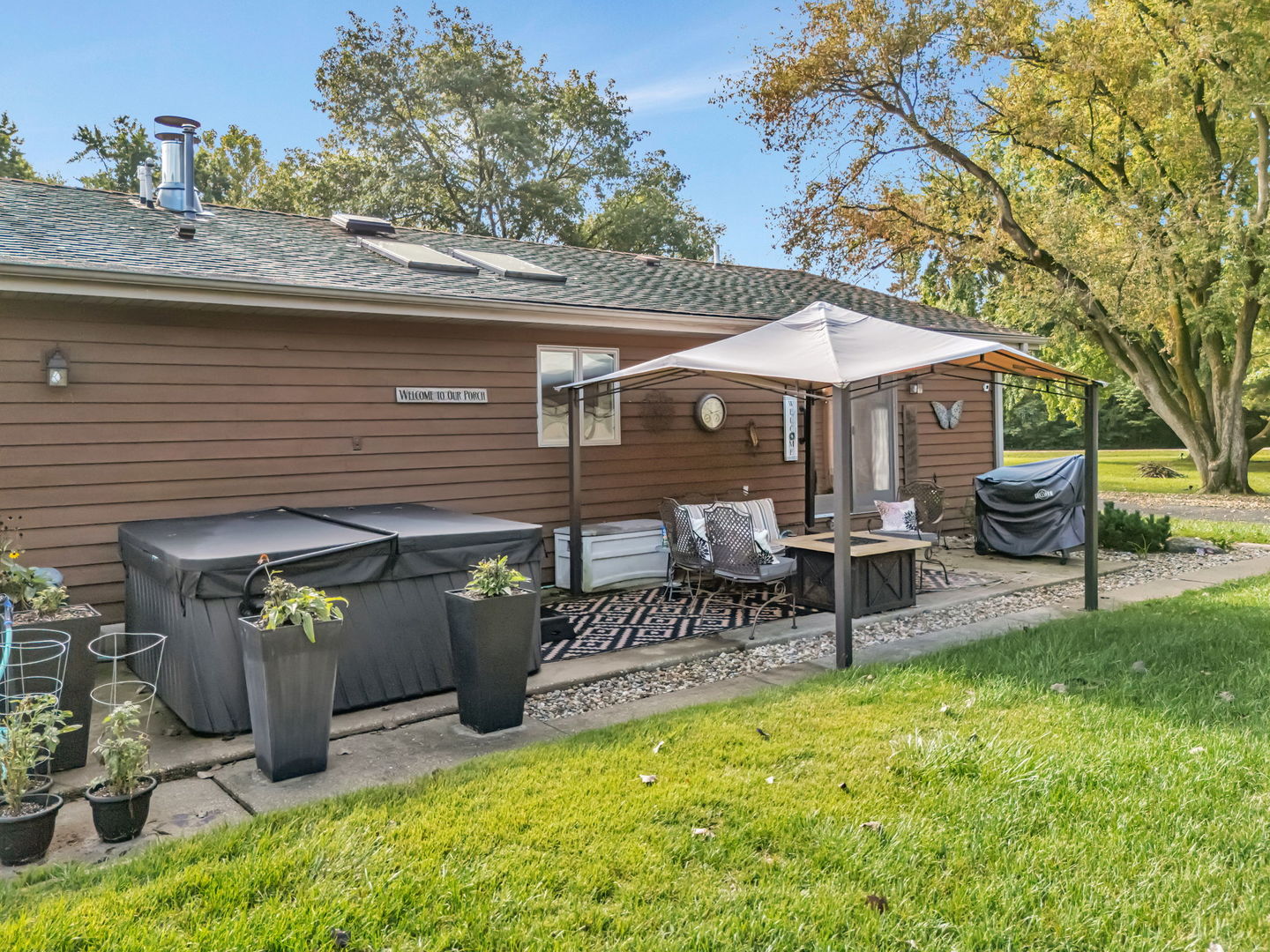 5640 E North Prairie Drive, Morris, IL 60450