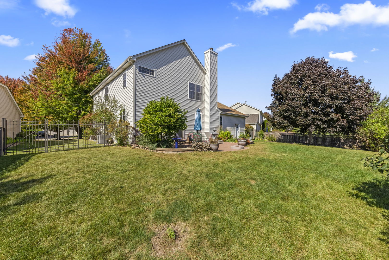 639 Vista Drive, Oswego, IL 60543