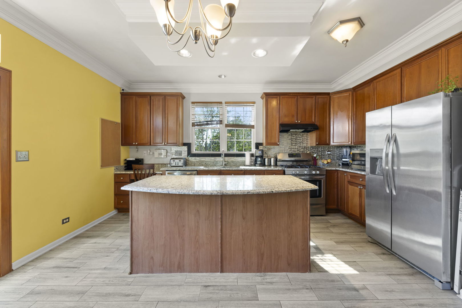 639 Vista Drive, Oswego, IL 60543