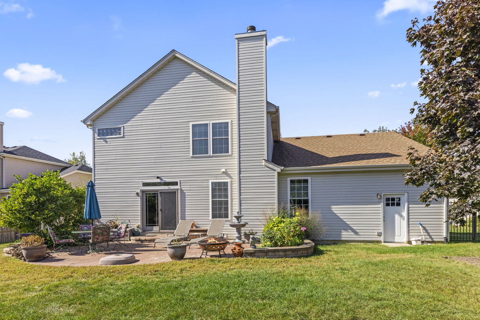 639 Vista Drive, Oswego, IL 60543