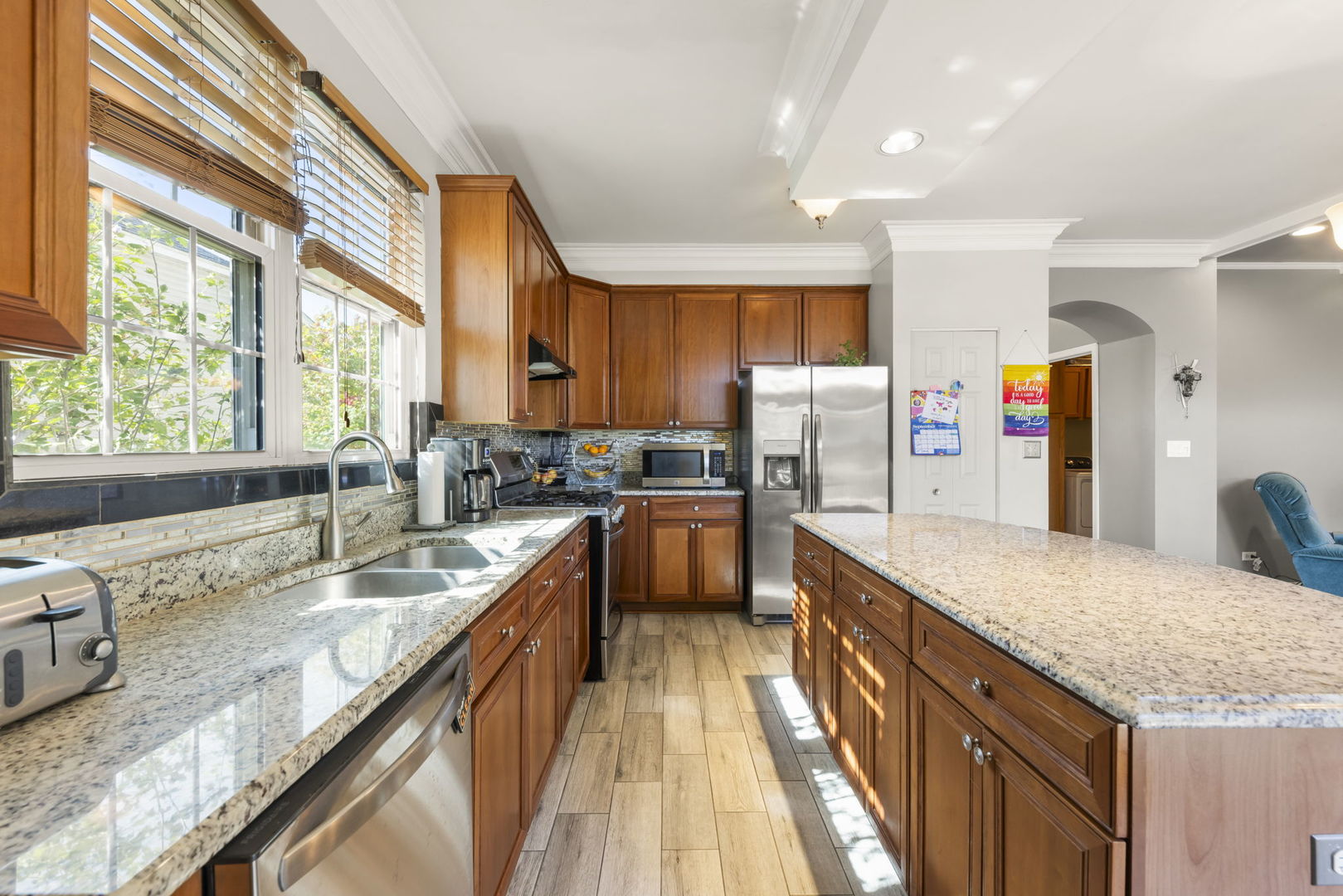 639 Vista Drive, Oswego, IL 60543