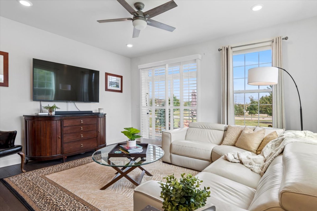 11820 Zenk Court, Huntley, IL 60142