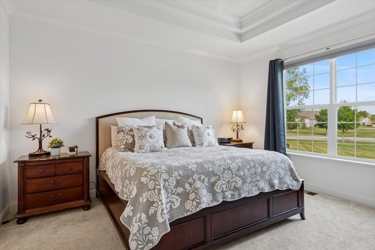 11820 Zenk Court, Huntley, IL 60142