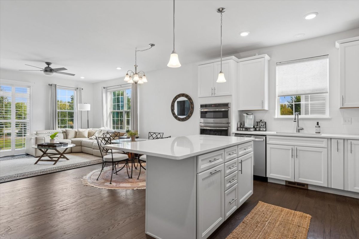 11820 Zenk Court, Huntley, IL 60142