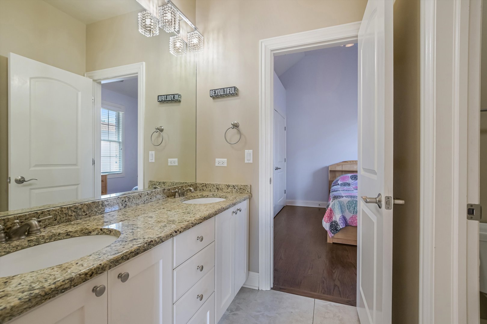 7524 W Jonquil Terrace, Niles, IL 60714